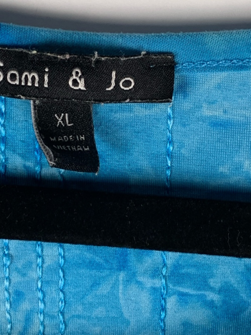 Sami & Jo Womens Top XL Blue Sequin Embellished Slit Tie Sleeve Stretch - Picture 9 of 14